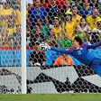 ¡Super Ochoa! FIFA recuerda la atajada de Paco Memo a Neymar en Brasil 2014