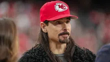 ¡Backstreet's back! Kevin Richardson presente en el juego de Kansas