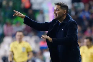 La deuda de Nicolás Larcamón con la afición de Cruz Azul: "sabemos que la décima es tan añorada"