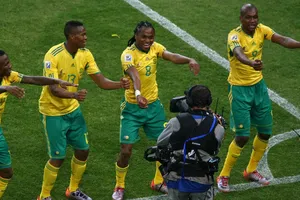 Tshabalala recuerda el partido ante México en Sudáfrica 2010: "Es como un partido de Vuelta"