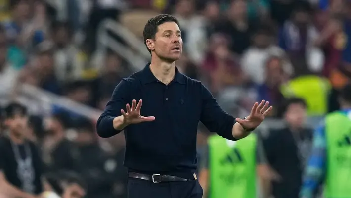 ¿Predijo la llegada de Arbeloa? La rueda de prensa en la que Xabi Alonso 'condenó' su destino