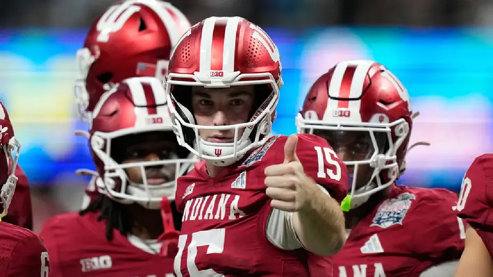 Fernando Mendoza lidera a Indiana a una Final de Colegial tras paliza a Oregon