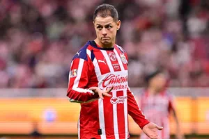 ¿Indirecta a Chivas? El mensaje de Chicharito Hernández sobre las "buenas decisiones" que enfureció a la afición