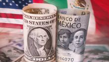 Precio del dólar hoy, martes 30 de diciembre de 2025: peso mexicano opera bajo presión