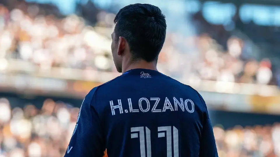 Chucky Lozano apunta a continuar su carrera con viejo conocido