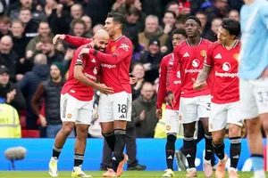 Sky Sports realiza experimento con aficionados del United y el City durante el Derbi de Manchester