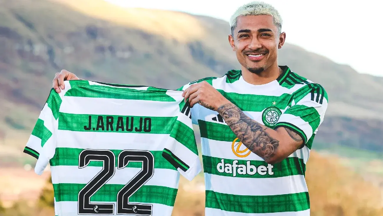Julián Araujo en el Celtic | @CelticFC
