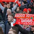 Anfield rinde un emotivo tributo a Diogo Jota con la presencia de sus hijos
