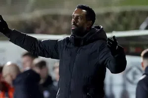 Julián Araujo se queda sin entrenador; Celtic destituye a Wilfried Nancy