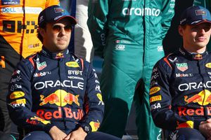 ¿Quiere a Checo Pérez de regreso? Max Verstappen sorprende con 'deseo navideño'