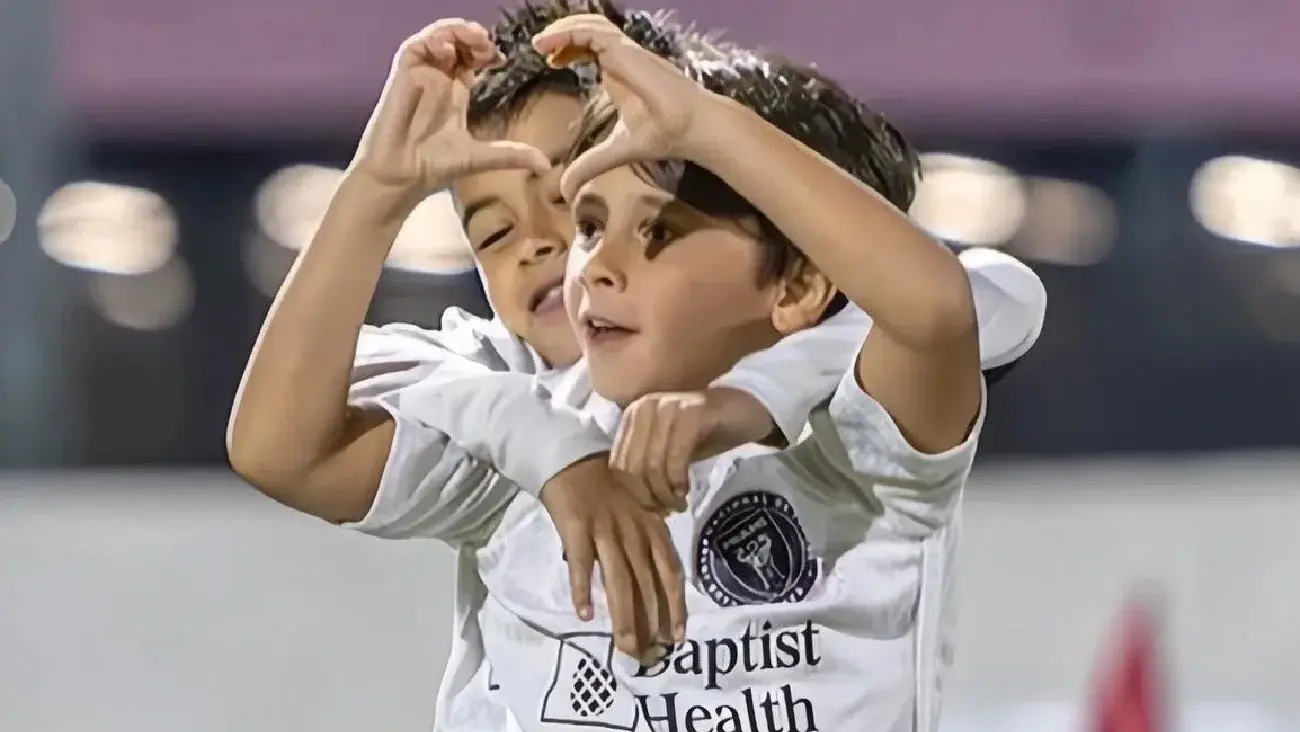 Video falso de Mateo Messi anotando de chilena | MessiLeoBrasil_