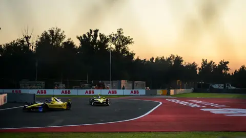 Sin Rowland ni Dennis, Sebastien Buemi se lleva el poleman en el e-Prix de la Ciudad de México