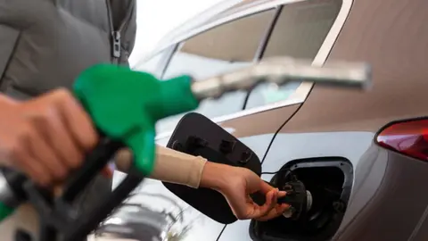 ¿Sube la gasolina el 1 de enero de 2026? Hacienda ya respondió y esto es lo que debes saber