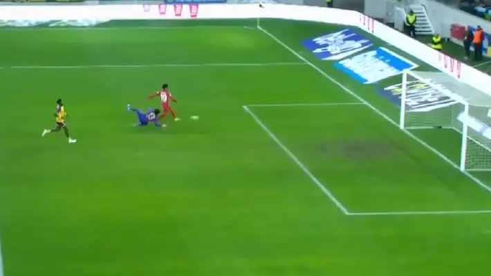 AEL Limassol cae 2-0 con grosero error de Guillermo Ochoa
