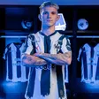 Luca Orellano se ilusiona con plantilla de Rayados durante su presentación