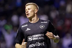 ¡Se va el polaco! Cruz Azul está a detalles de cerrar la venta de Mateusz Bogusz