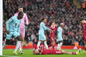 ¿Adiós Slot? Liverpool empata contra Burnley, penúltimo lugar de la Premier League