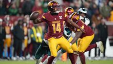 Josh Johnson será el QB titular para Washington en el partido navideño ante los Cowboys