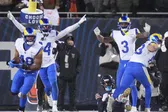 Los Angeles Rams salen con vida del Soldier Field y enfrentarán a Seattle en la Final de NFC