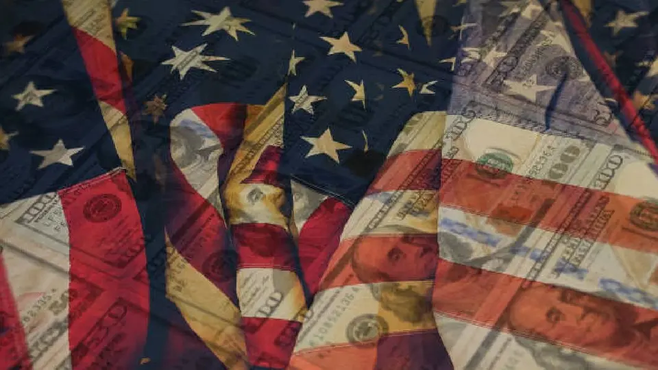 Dólar hoy 24 de diciembre de 2025: el peso aguanta y la divisa cae ligeramente