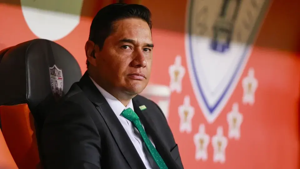 Moisés Muñoz revela quién debe ser el portero titular de México en el Mundial 2026
