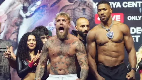 Así reaccionó Jake Paul tras el accidente de Anthony Joshua en Nigeria