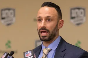 Dolphins inician su reestructuración contratando a Jon-Eric Sullivan como gerente general