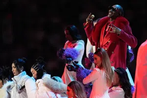 NFL y Netflix conquistan la Navidad con un show de medio tiempo protagonizado por Snoop Dogg