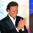 VIDEO: Reviven acoso de Julio Iglesias a presentadora durante transmisión en vivo por TV
