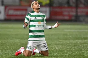 Julián Araujo, lateral mexicano del Celtic | Grosby Group