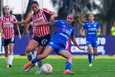 Cruz Azul empata ante Chivas en el estreno de su nueva casa