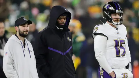 Lamar Jackson entrena con los Ravens mientras Baltimore se prepara para el duelo contra Pittsburgh