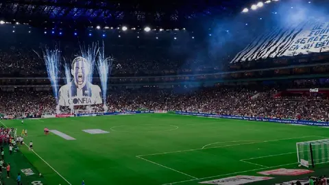 Exjugador de Rayados de Monterrey desata locura con golazo de media cancha