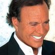 Julio Iglesias enfrenta presunto caso de abuso: “Me sentía un objeto”