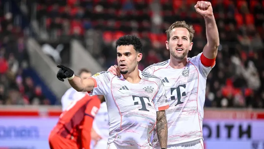 Luis Díaz y Harry Kane | AP