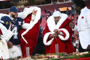 NFL cambia el  festejo de un pavo por un Tomahawk en Navidad