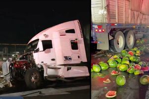 VIDEO: Ladrones estrellan tráiler con toneladas de sandía contra caseta de Tepotzotlán