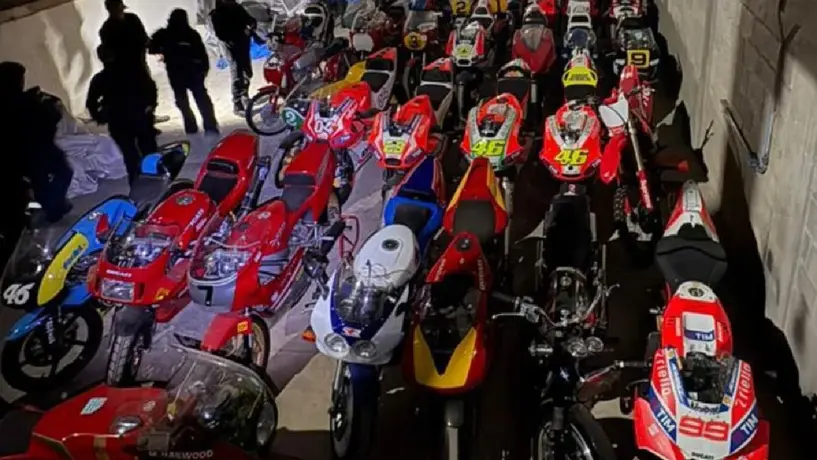 Descubren a exatleta con motos, de Marc Márquez y compañía, que ocultaba en una bodega