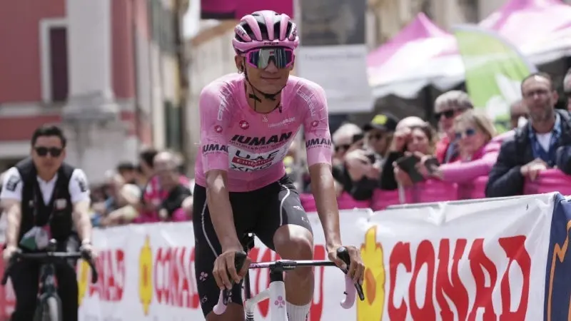 Isaac del Toro, gran revelación del ciclismo mundial | AP