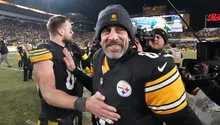 Aaron Rodgers se muestra emocional tras la victoria de Steelers sobre Ravens