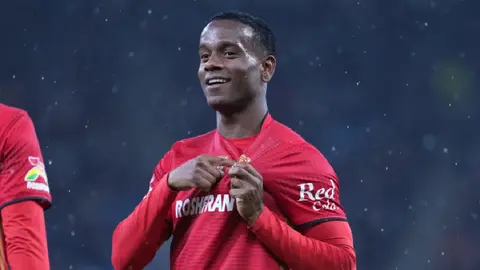 ¡Con el pie derecho! Toluca comienza su camino rumbo al Tricampeonato con victoria sobre Monterrey