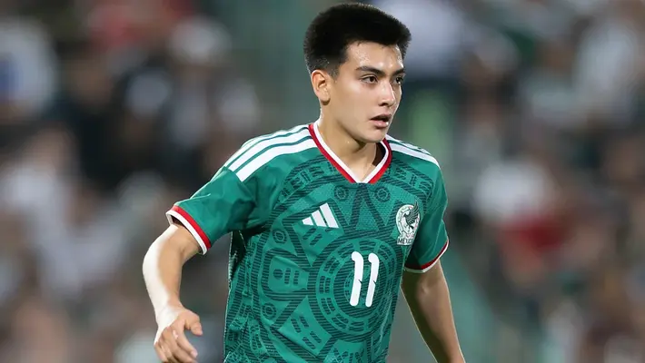 "Gilberto Mora debe ser titular en el Mundial 2026": Loco Abreu sobre juvenil mexicano