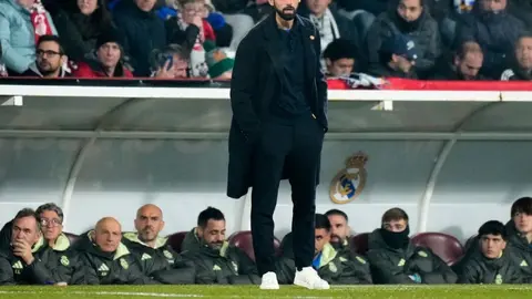 Exjugador del Arsenal se lanza contra Álvaro Arbeloa: "Espero que fracase"