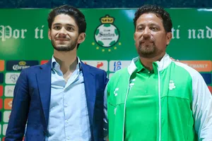 Omar Tapia asume el interinato en Santos Laguna: "Que cada jugador se mate por este club"