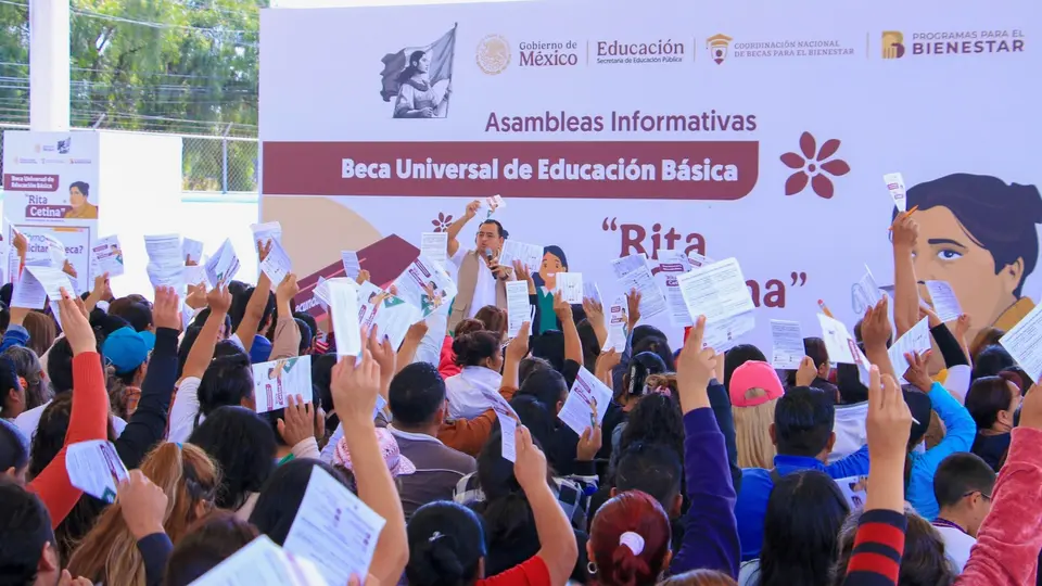 Desde el pasado lunes comenzaron a caer los pagos de la Beca Rita Cetina 2026 / Redes Sociales