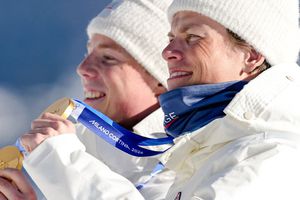 ¡El fenomenal Klaebo conquista su décimo oro olímpico y ahora va a por Michael Phelps!