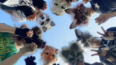 Videos en TikTok impulsaron el debate sobre qué son los Therians y los mitos que rodean esta identidad./ RS