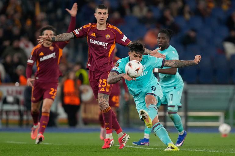 Roma vs. Bologna en la Europa League l AP