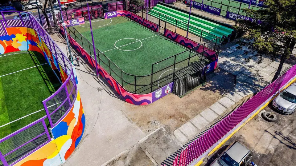 La alcaldía con mayor número de nuevas canchas será Iztapalapa / FB: @ClaraBrugadaM