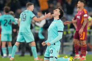 Bologna silenció el Estadio Olímpico al derrotar 3-4 a la Roma en los Octavos de Final de la Europa League